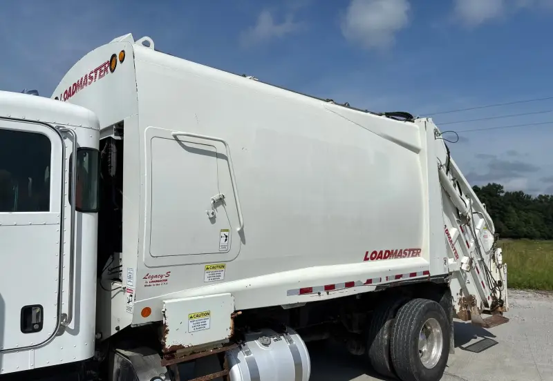 2018 Peterbilt 337 photo 60