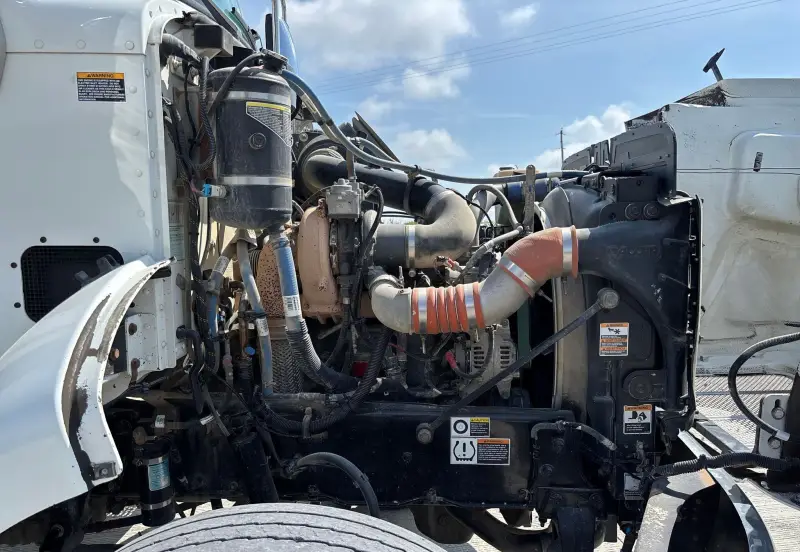 2018 Peterbilt 337 photo 93