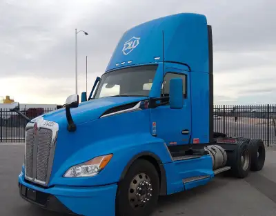 2023 Kenworth T680