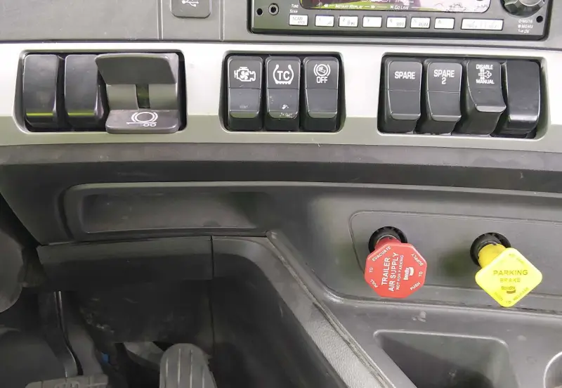 2023 Kenworth T680 photo 38