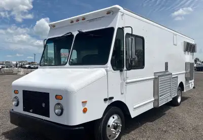 2005 Freightliner MT45