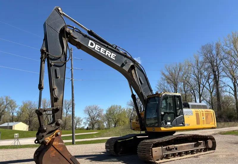 2015 John Deere 350G photo 1