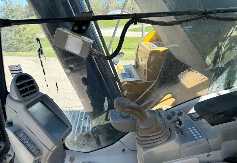 2015 John Deere 350G photo 61