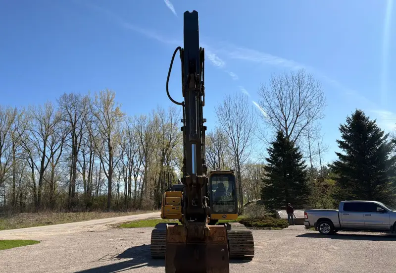 2015 John Deere 350G photo 2