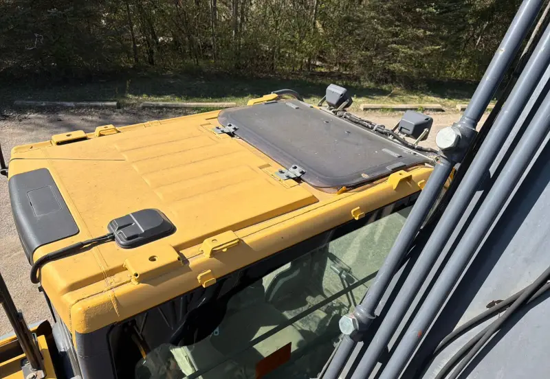 2015 John Deere 350G photo 44
