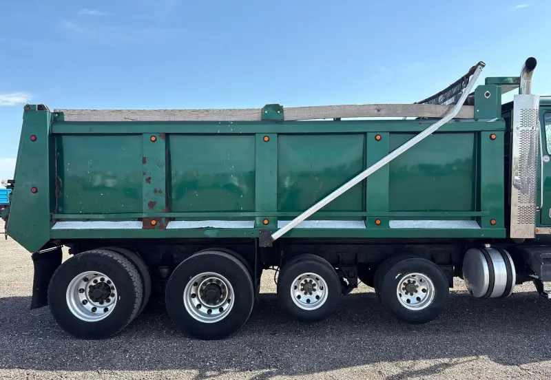2001 Western Star 4900 photo 29