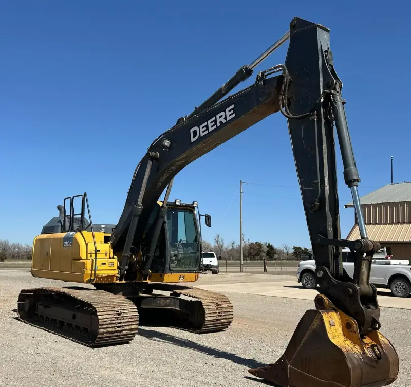 2016 John Deere 210G LC photo 3