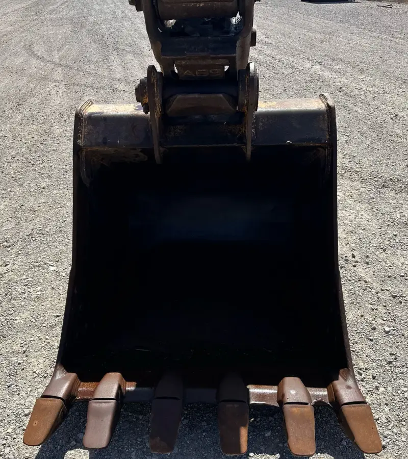 2016 John Deere 210G LC photo 23