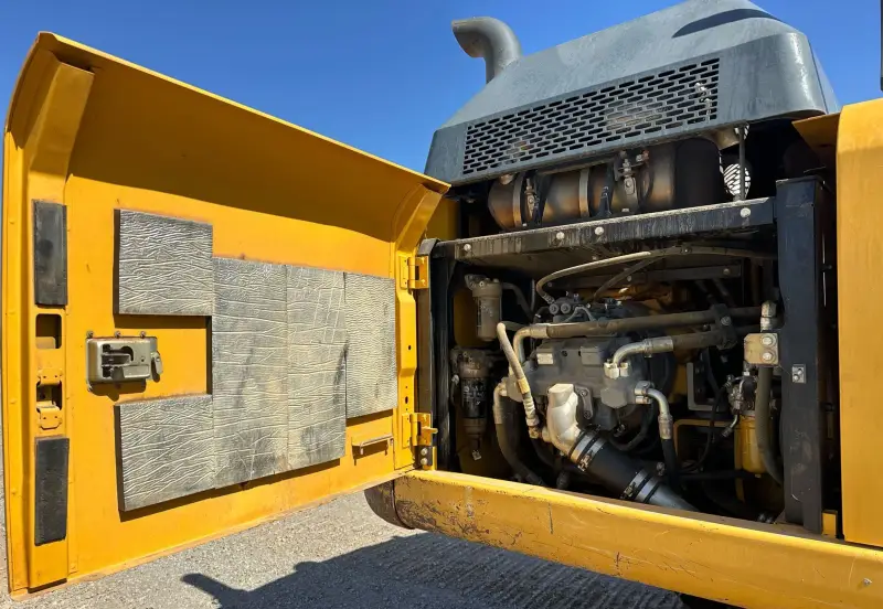 2016 John Deere 210G LC photo 65