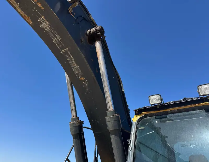 2016 John Deere 210G LC photo 10