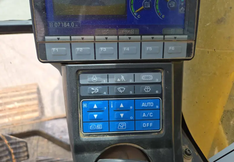 2020 Komatsu PC360LC-11 photo 98