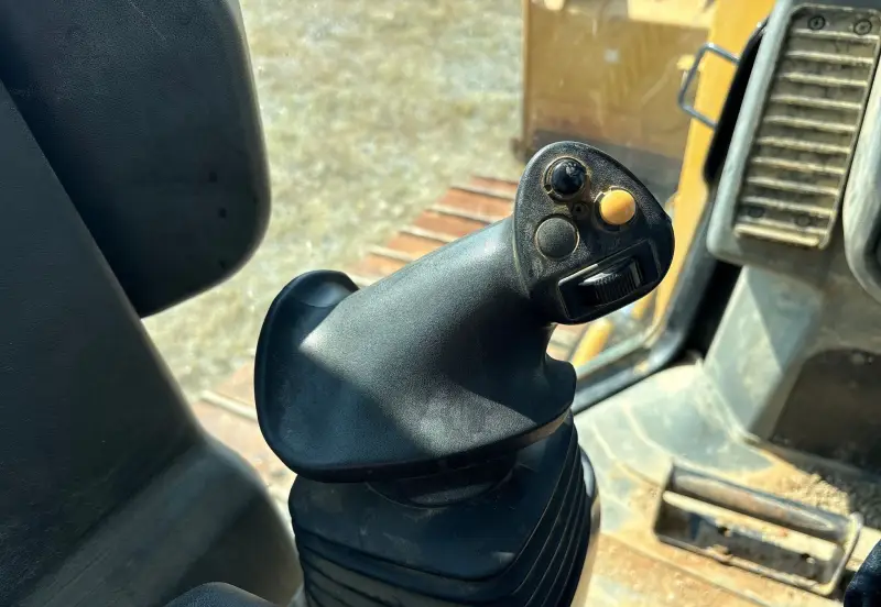 2019 Caterpillar D6K2 LGP photo 32