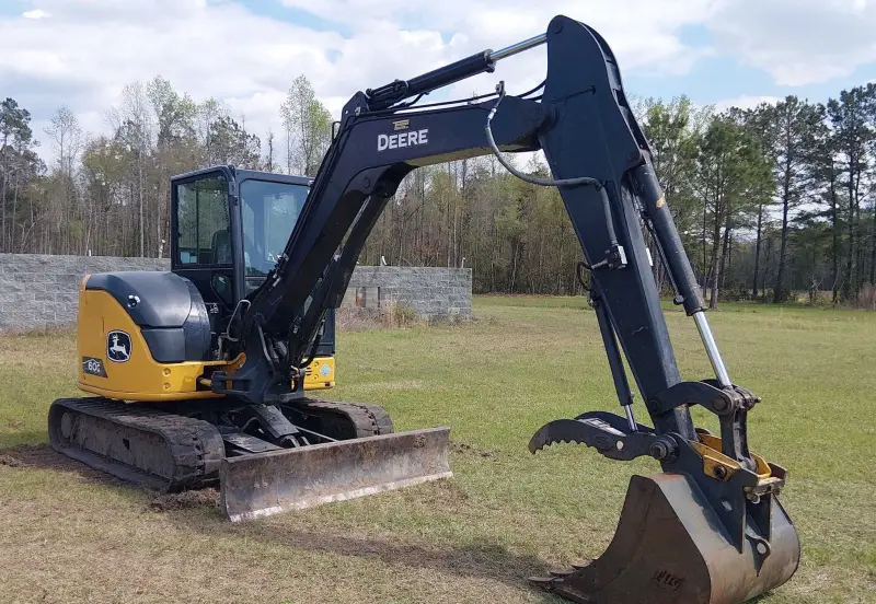 2020 John Deere 60G photo 3