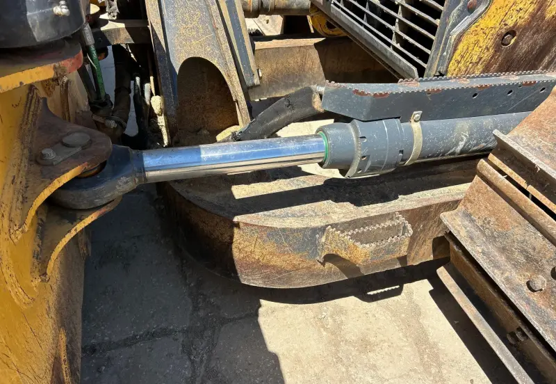2012 John Deere 850K WLT photo 16
