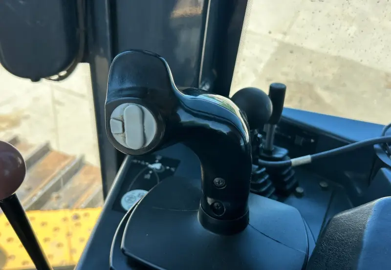 2012 John Deere 850K WLT photo 37