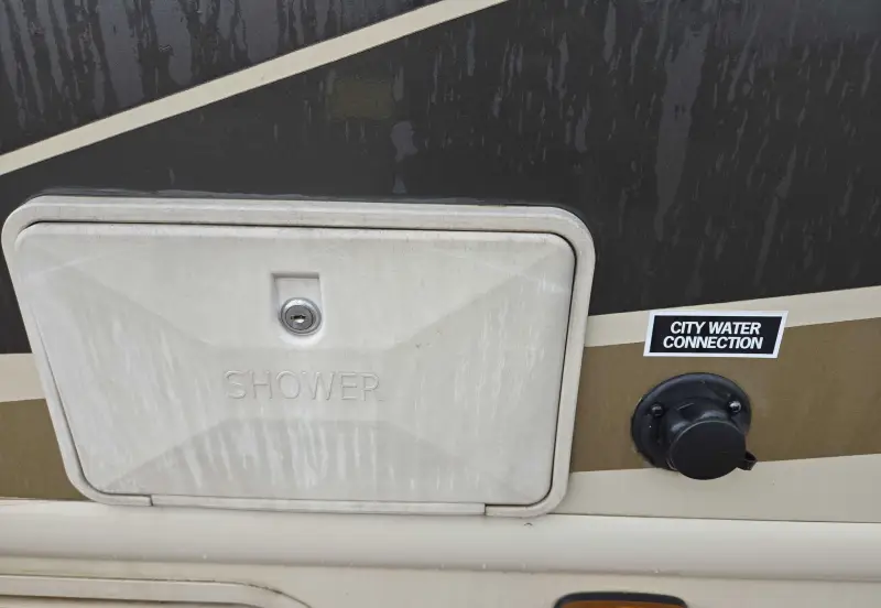 2017 Thor Motor Coach Stripped photo 31