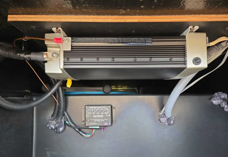 2017 Thor Motor Coach Stripped photo 41