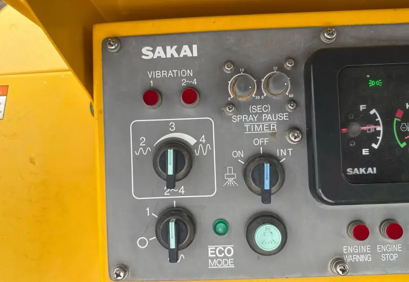 2017 Sakai GW751 photo 33