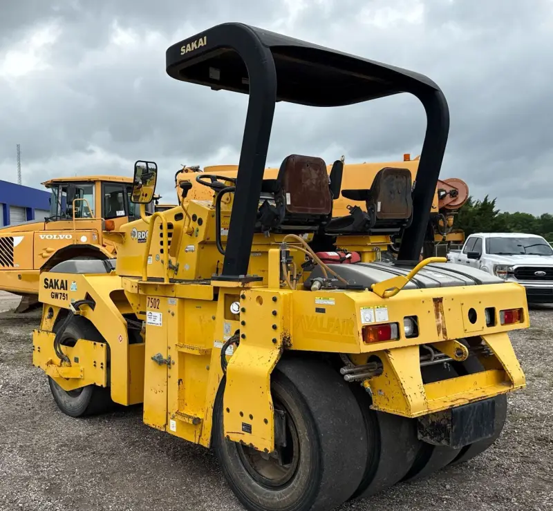 2017 Sakai GW751 photo 7