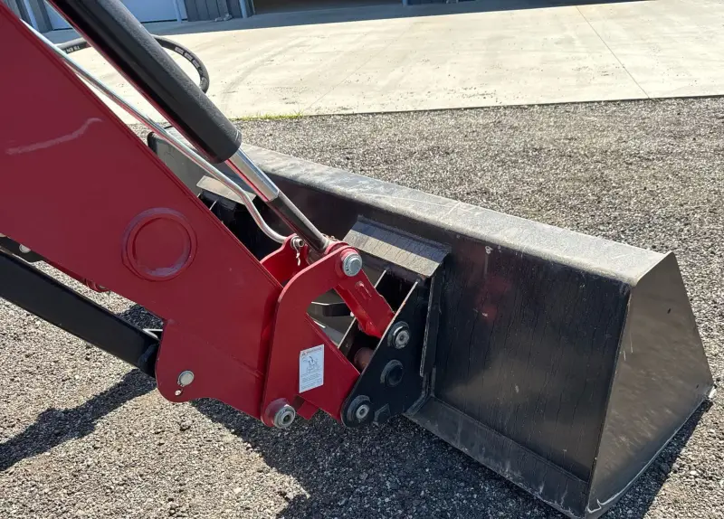 2016 Case Farmall 75C photo 14