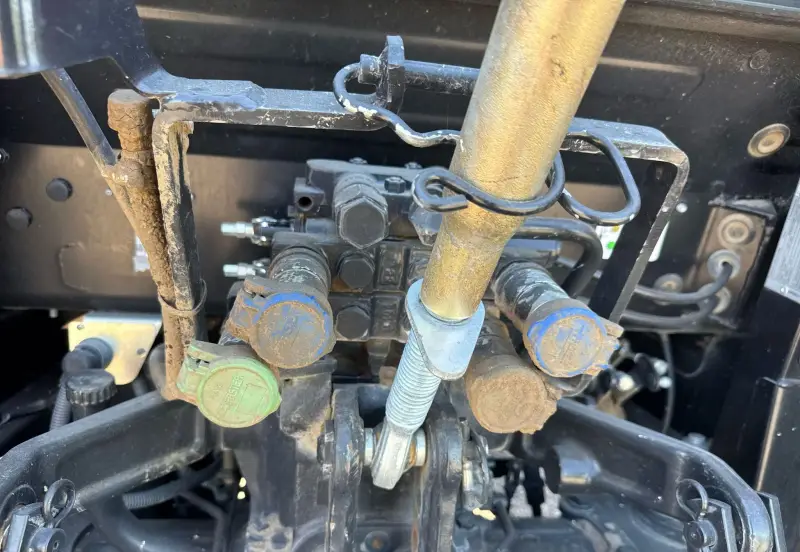 2016 Case Farmall 75C photo 18