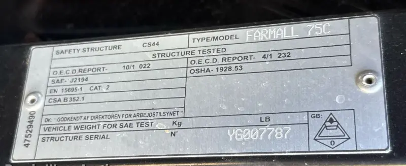 2016 Case Farmall 75C photo 20