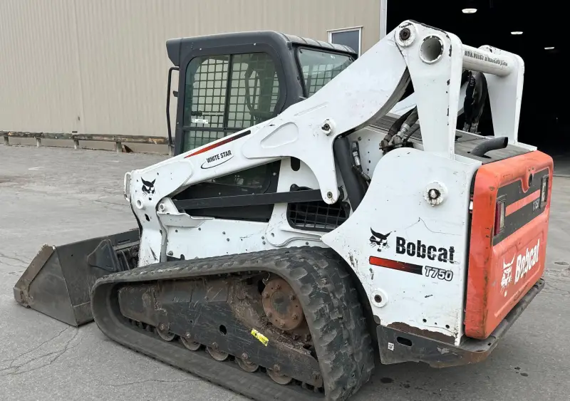 2011 Bobcat T750 photo 7