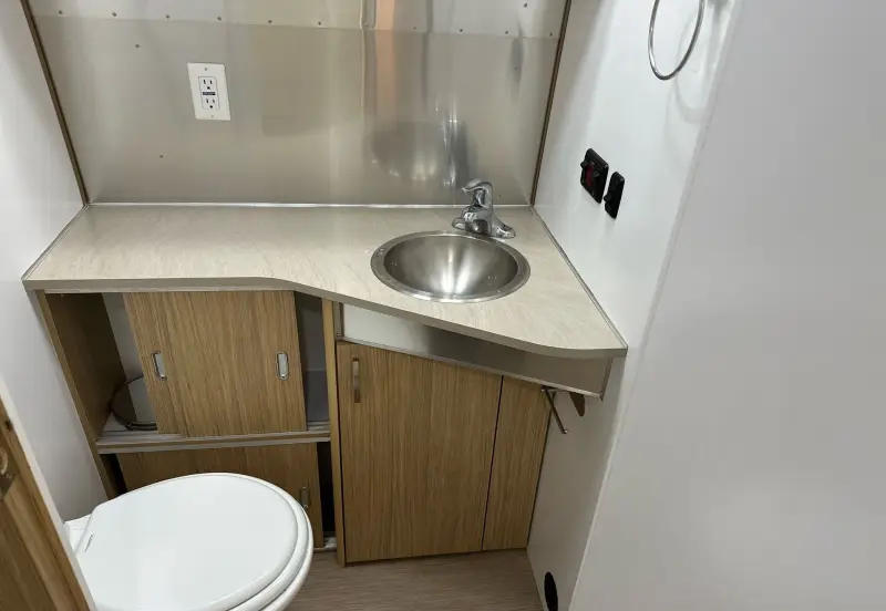 2019 Airstream Flying Cloud photo 110