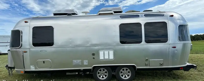 2019 Airstream Flying Cloud photo 8