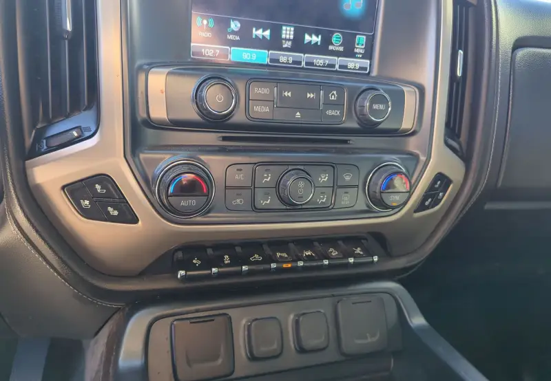 2018 GMC Sierra 1500 Denali photo 18