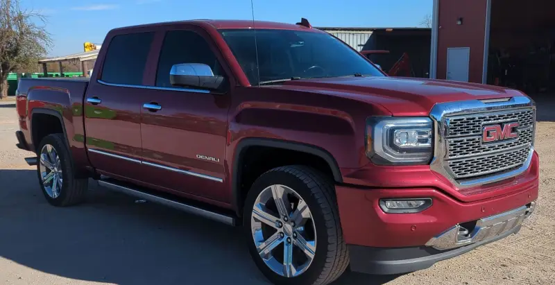 2018 GMC Sierra 1500 Denali photo 3