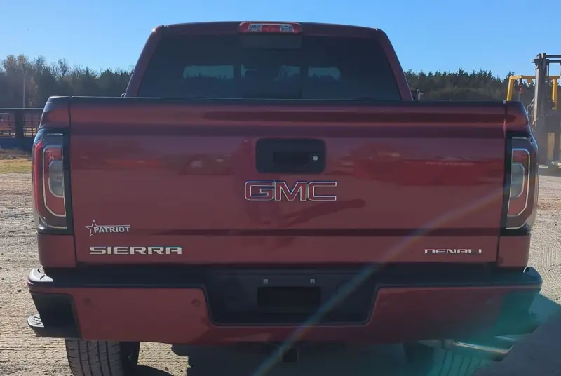 2018 GMC Sierra 1500 Denali photo 6