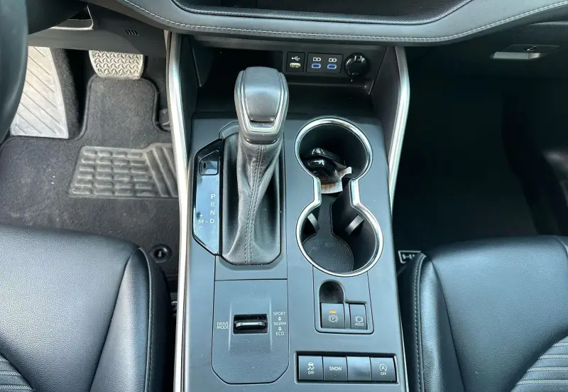 2022 Toyota Highlander photo 33