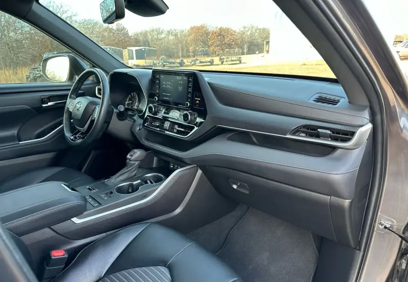 2022 Toyota Highlander photo 41