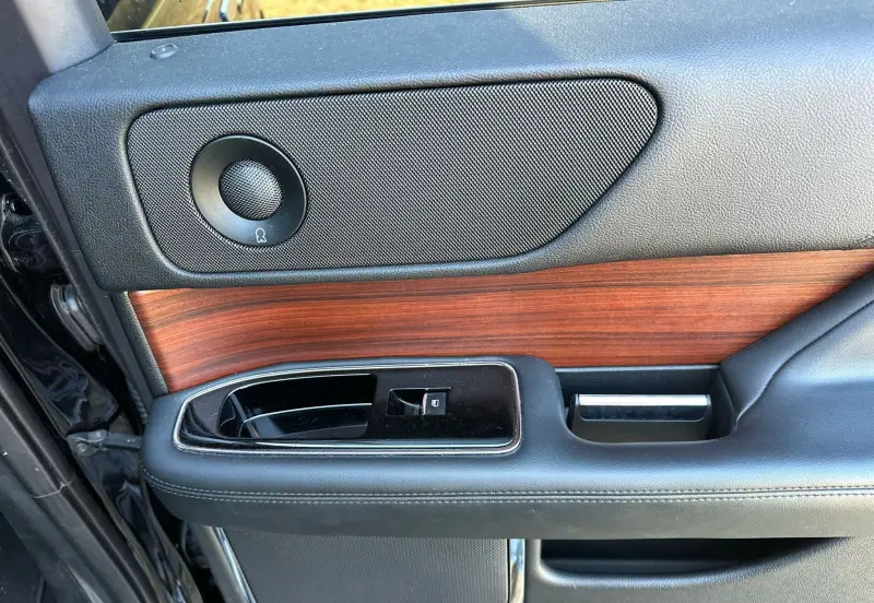 2021 Lincoln Navigator photo 44