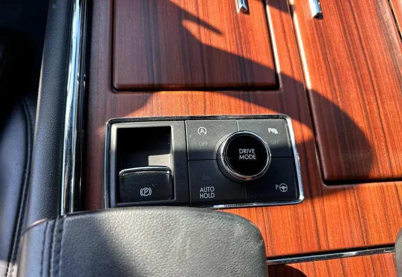 2021 Lincoln Navigator photo 33