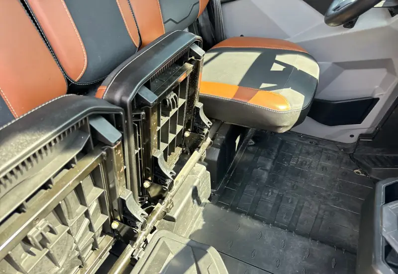 2019 Can-Am Defender photo 75