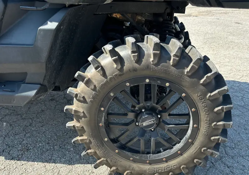 2019 Can-Am Defender photo 96