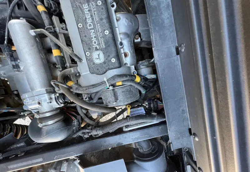2021 John Deere XUV835R photo 33