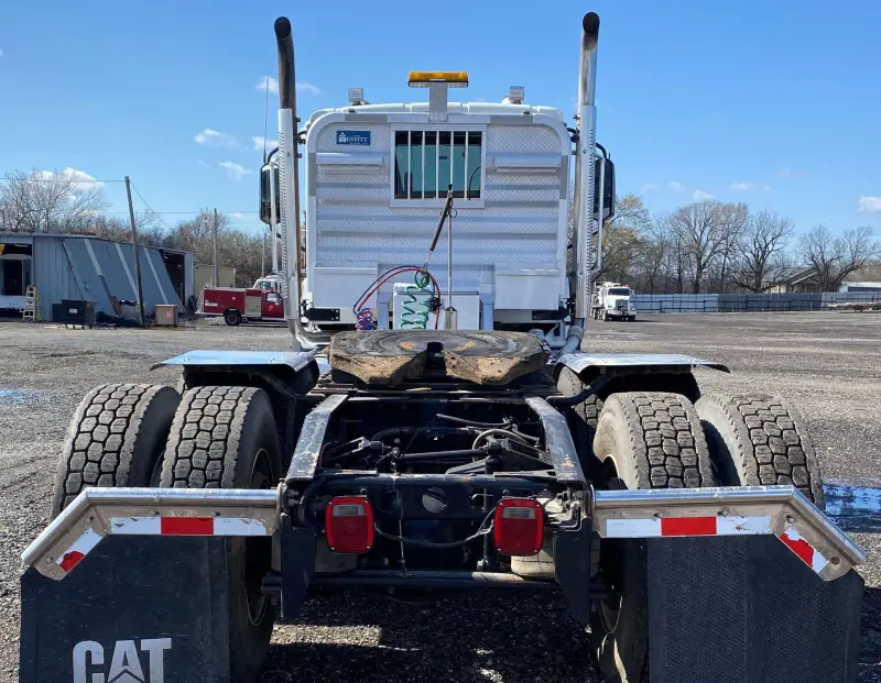 2016 Caterpillar CT660 photo 6