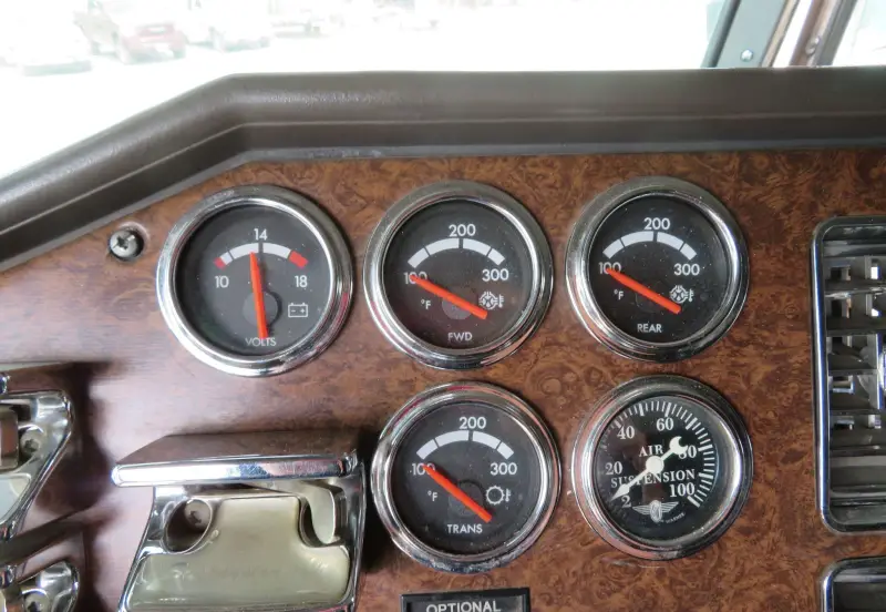 2004 Freightliner Classic 120 photo 30