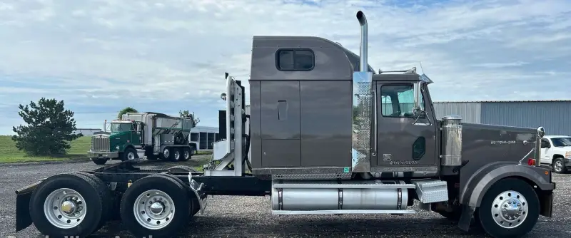 2001 Western Star 4900 photo 4