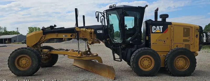 2013 Caterpillar 12M2 VHP Plus photo 8