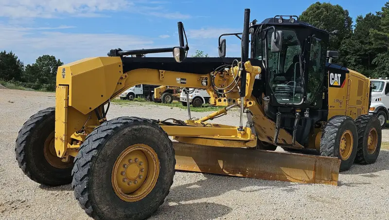 2013 Caterpillar 12M2 VHP Plus photo 1