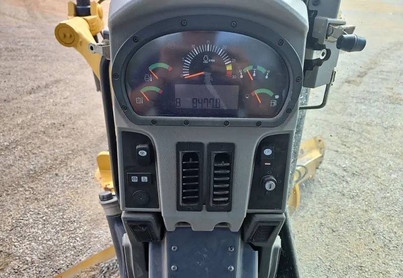 2013 Caterpillar 12M2 VHP Plus photo 31