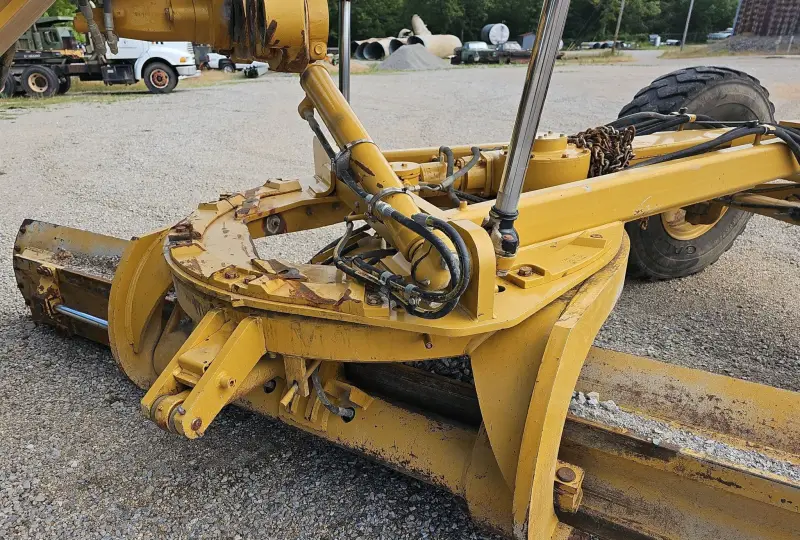 2013 Caterpillar 12M2 VHP Plus photo 24