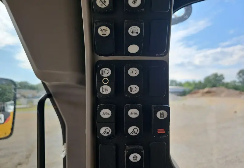 2013 Caterpillar 12M2 VHP Plus photo 37