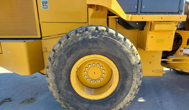 2018 John Deere 544K-II photo 80