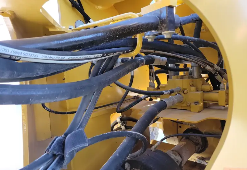2018 John Deere 544K-II photo 25
