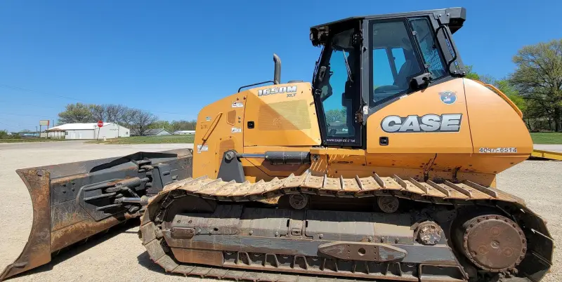 2014 Case 1650M XLT photo 8
